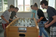 <h5>Der Freizeitraum</h5><p>Spielmöglichkeiten für die Mittagspausen im Ganztag bietet der Freizeitraum.</p>